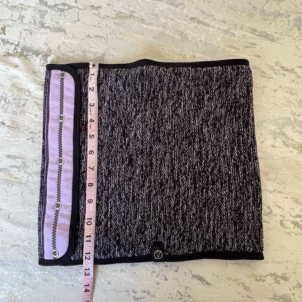 Ivivva Lululemon infinity scarf - Picture 2 of 6